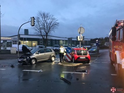 Ampel ausgefallen - Verkehrsunfall mit Verletzten