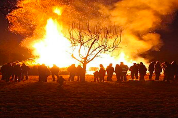 Osterfeuer cospudener see 2022