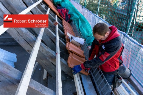 Mache deine Ausbildung zum Dachdecker (m/w/d) bei der Robert Schröder GmbH