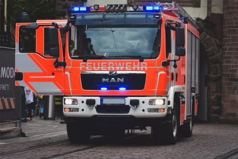 Feuerwehr kämpft gegen Flammen in Neubeckum und Warendorf Vohren