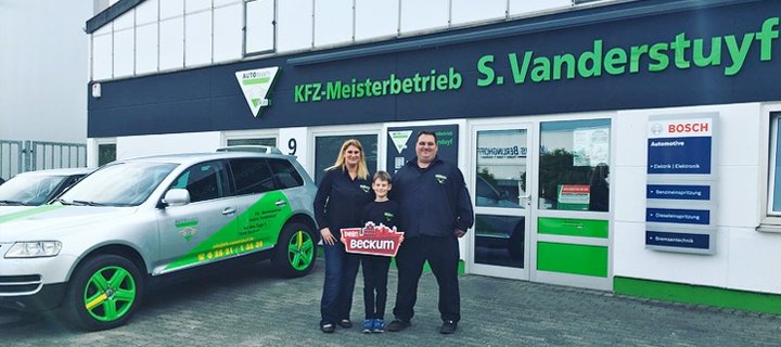 KFZ Meisterbetrieb Vanderstuyf - eine Familie zum Verlieben!